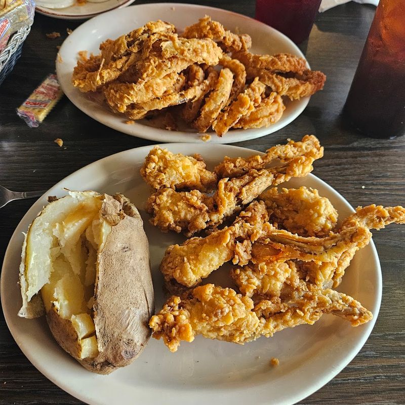 Hagy's Catfish Hotel – Shiloh