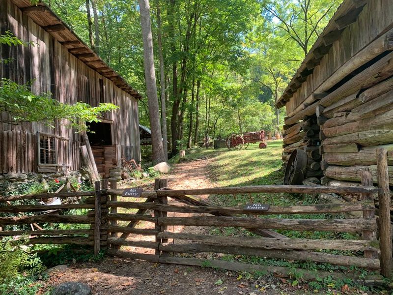 Scenic Pull-Offs You Don't Want to Miss