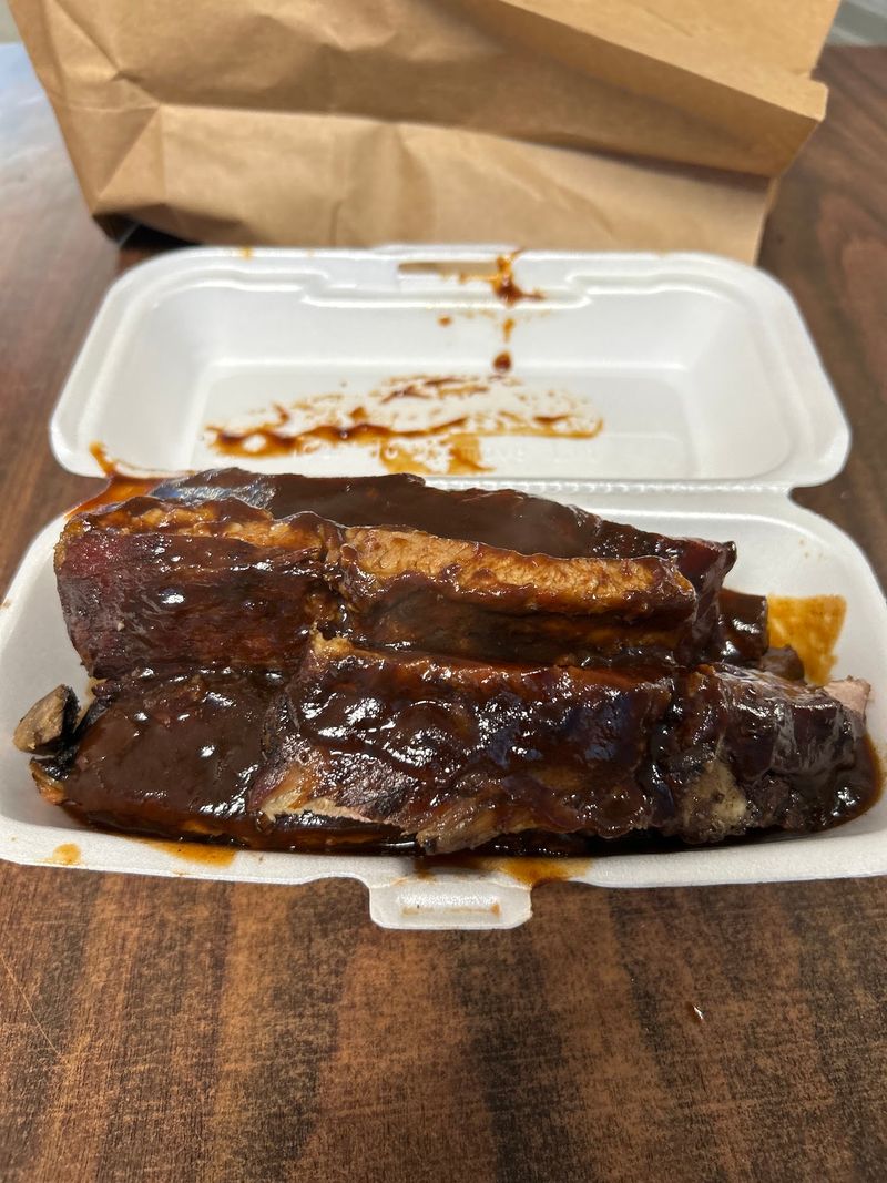 Ribs That Disappear Faster Than the Burgers