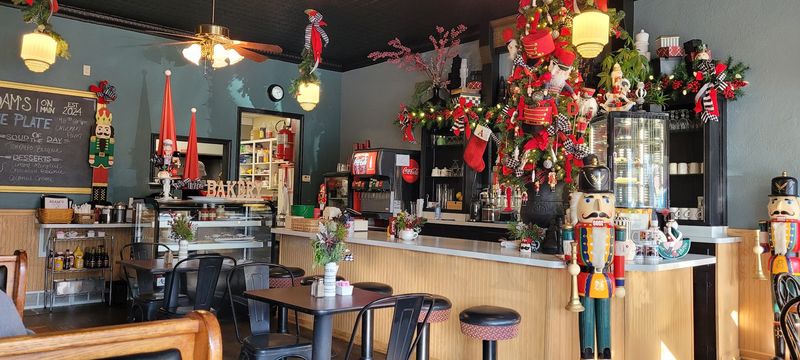 Adam’s On Main, Berlin Heights