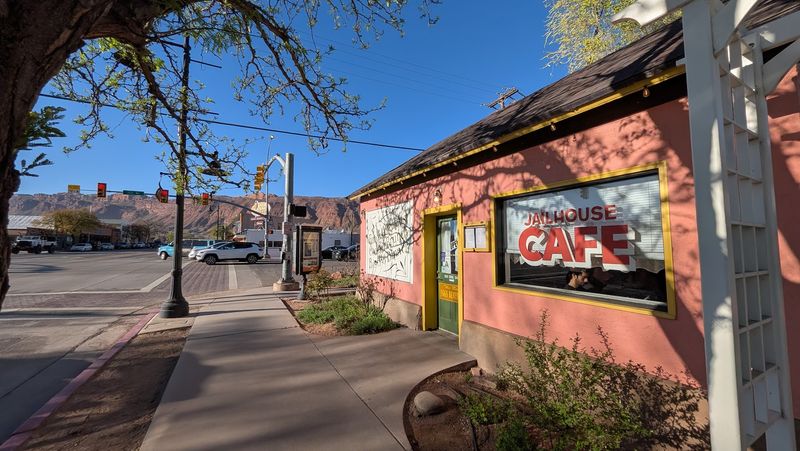 Cozy Historic Vibe on Main Street