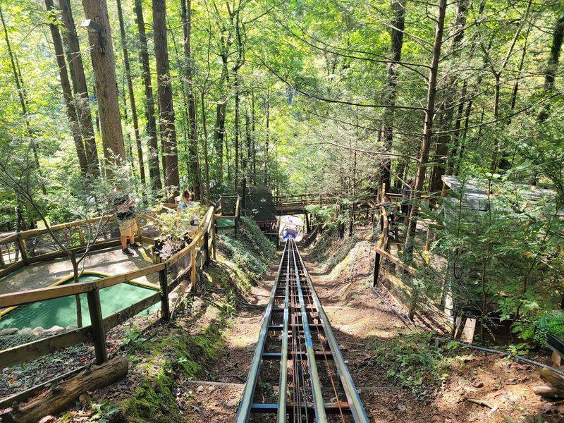 The Incline Ride That Takes You 300 Feet Up the Mountain