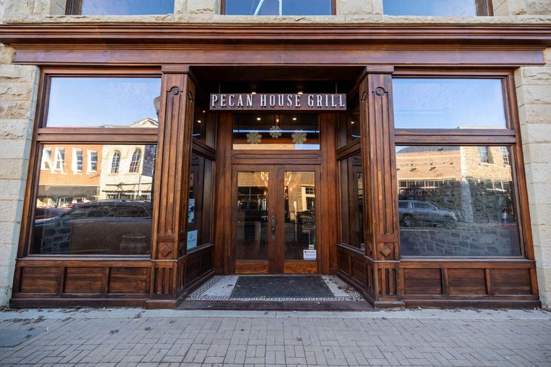 Pecan House Grill (San Saba)
