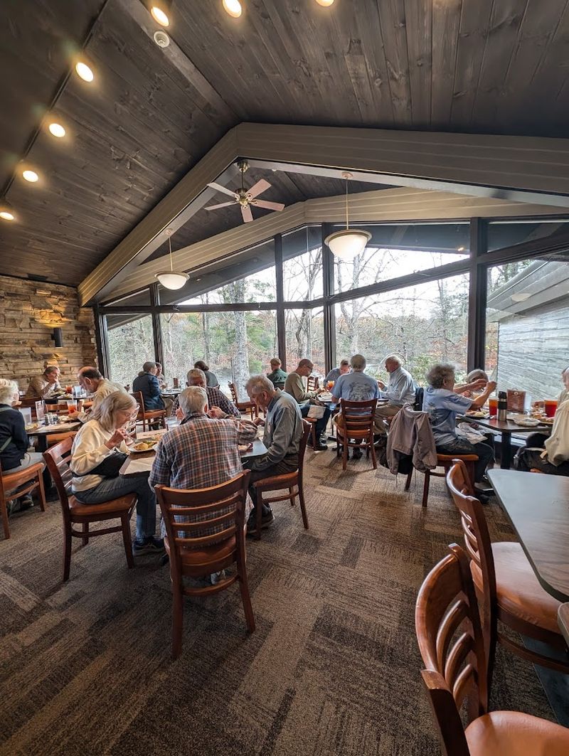 The Dining Experience: What It's Really Like