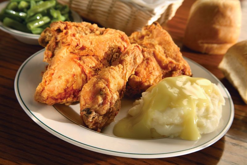 Broasted Chicken That Converts Skeptics