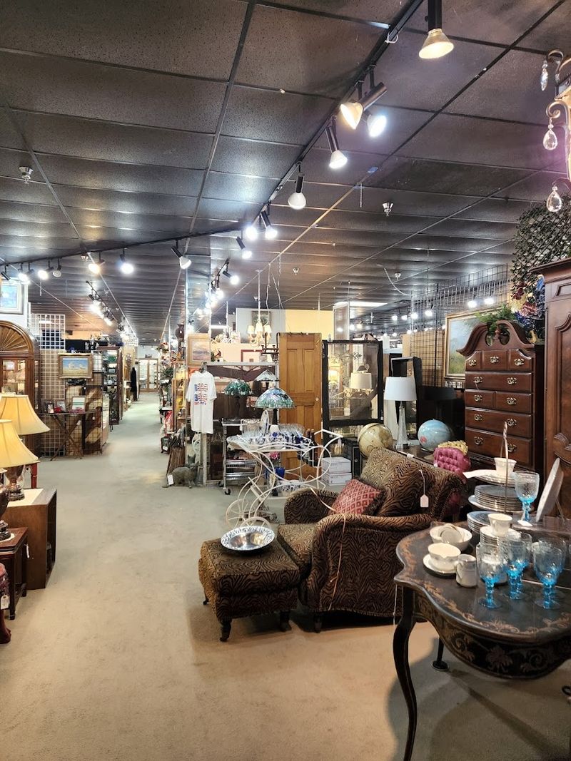 Mid Century Modern Treasure Hunt