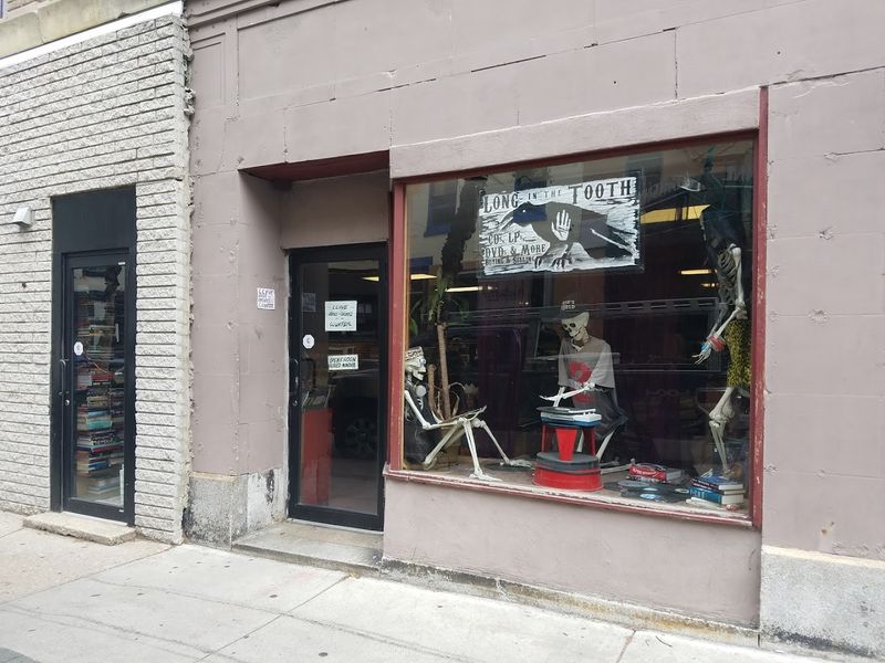 Long In the Tooth (Philadelphia)