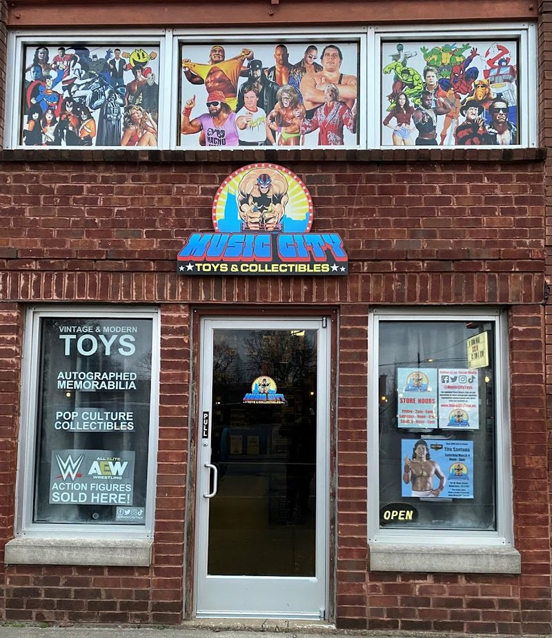 Music City Toys & Collectibles, Watertown