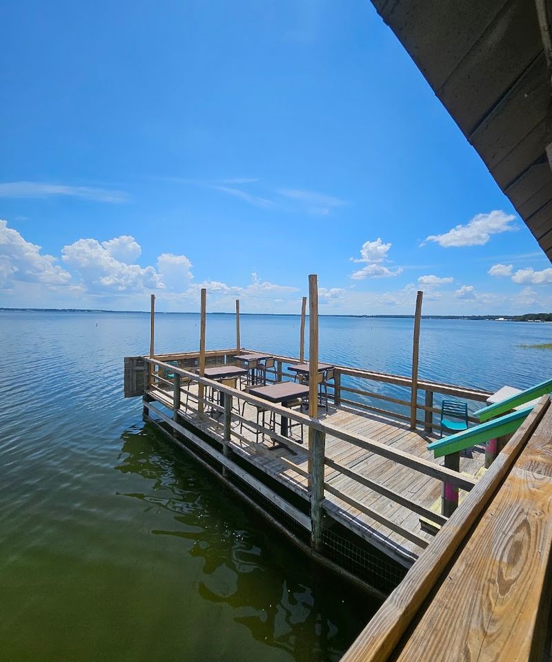 Deck Seating That Puts You Over the Water