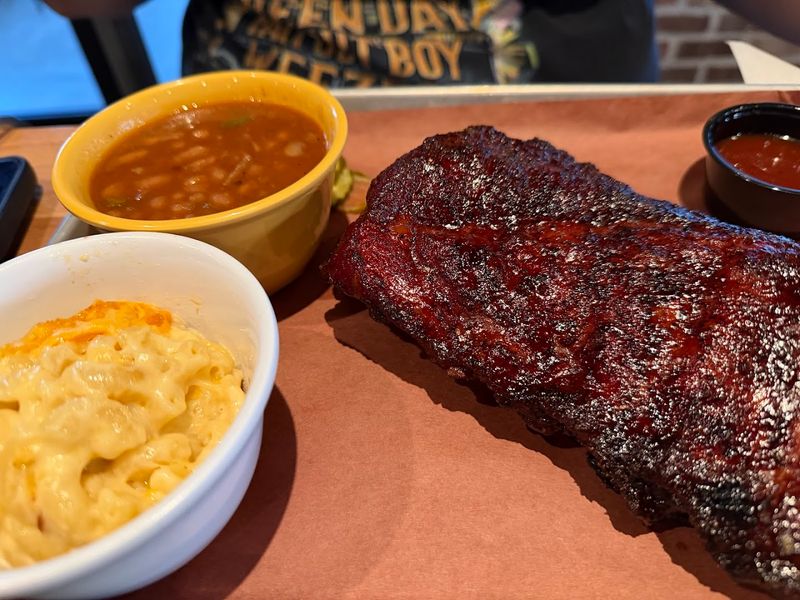 Why Jim 'N Nick's Bar-B-Q Stands Out in Tennessee
