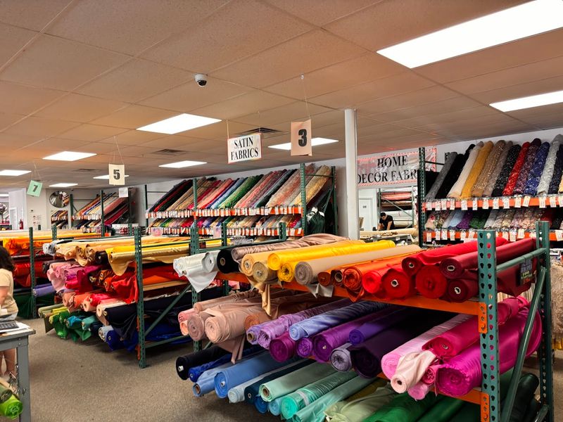 Bridal, Pageant, And Formalwear Heaven