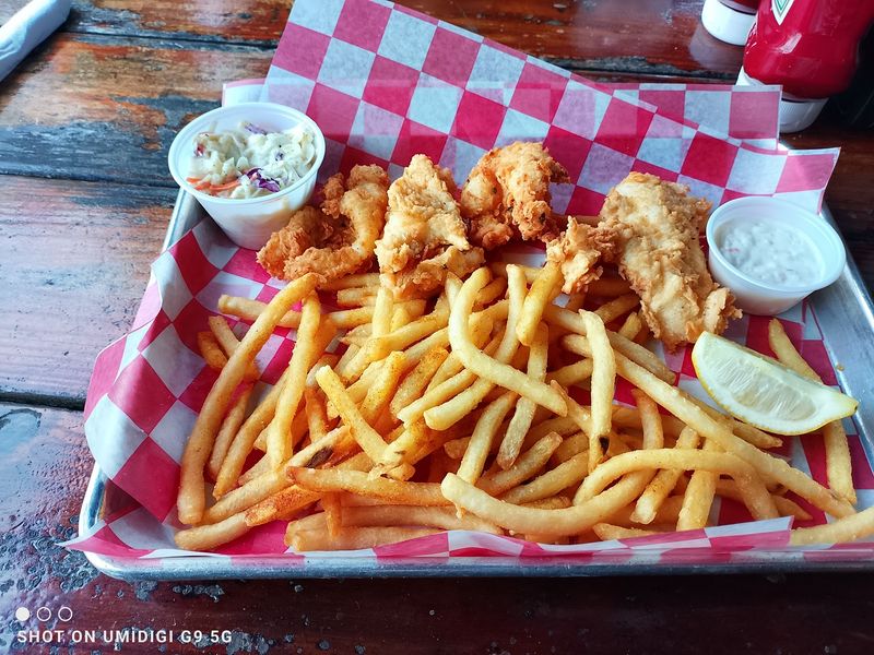 Golden-Fried Conch Fritters That Set the Standard