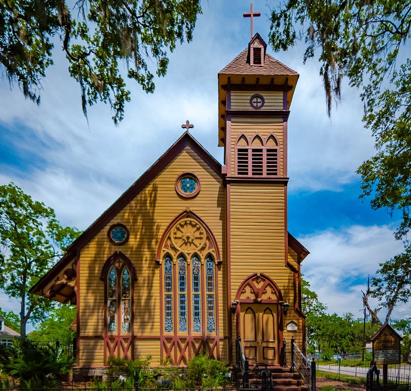What It’s Like to Walk the Street After Dark