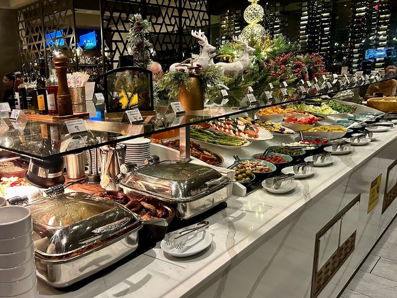 A Salad Bar That Could Be a Meal All on Its Own