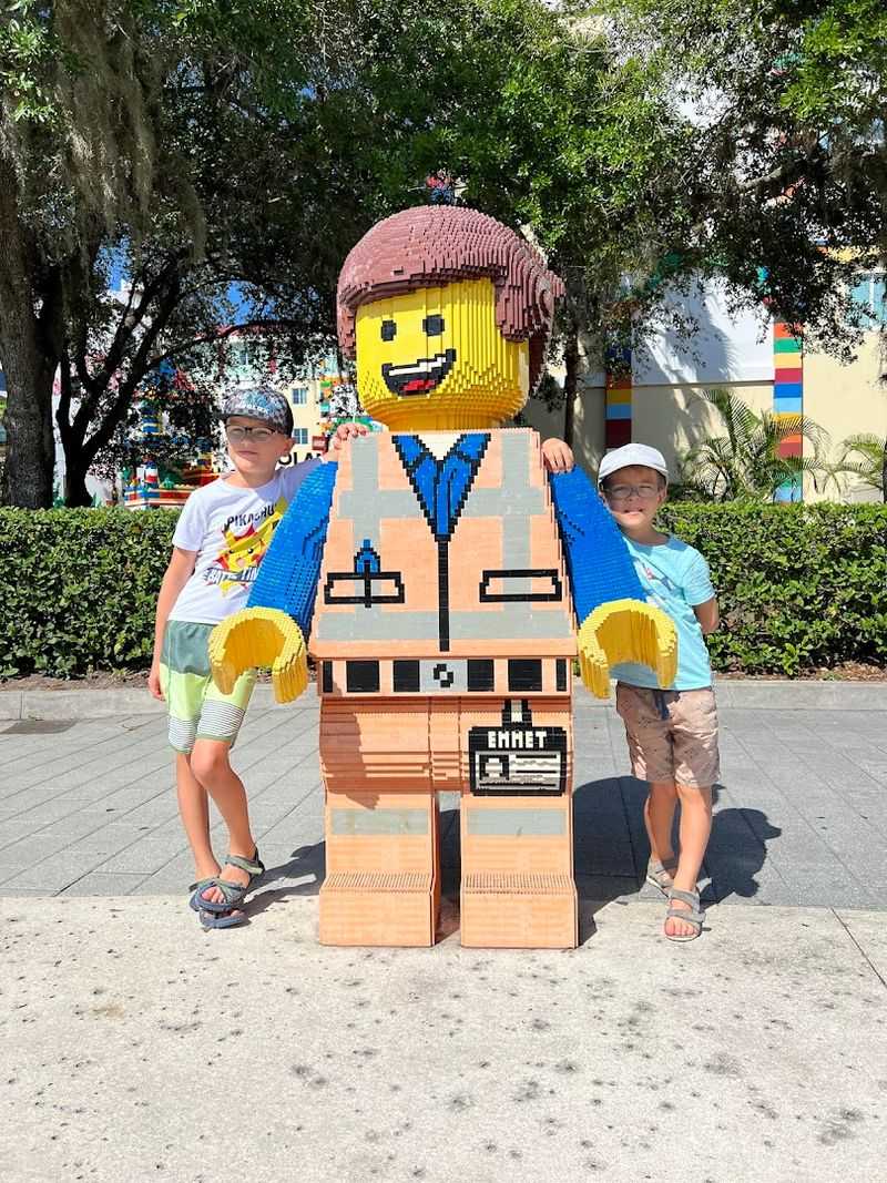 LEGO Movie World: Step Into Emmet's Universe