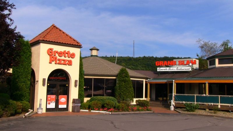 Grotto Pizza (Harveys Lake)
