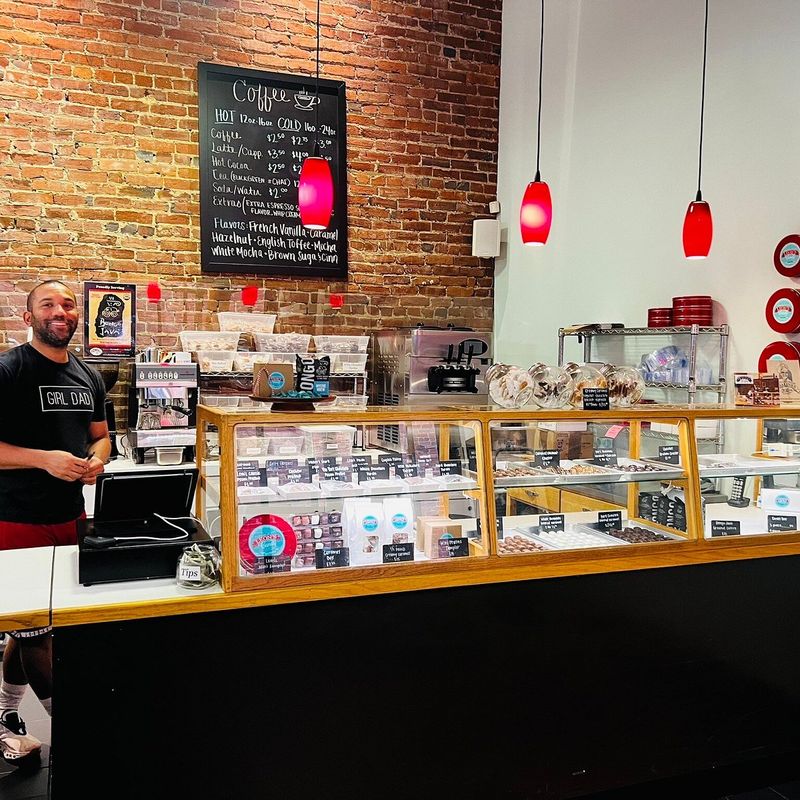 Leon's Candy — Nashville