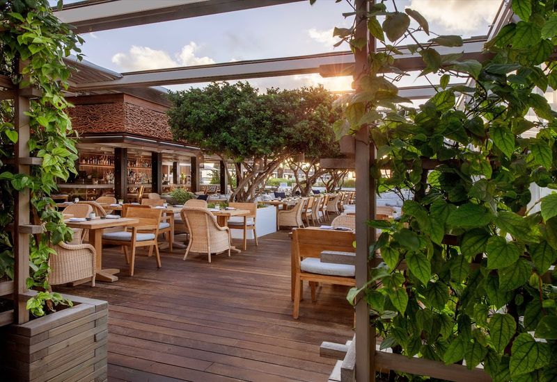 Watr at the 1 Rooftop (Miami Beach)