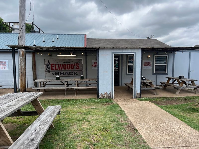 A Memphis Hole-in-the-Wall That BBQ Fans Can't Stop Talking About