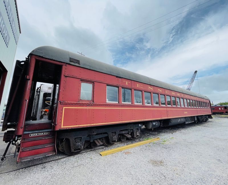 The dinner train brings back old-world elegance