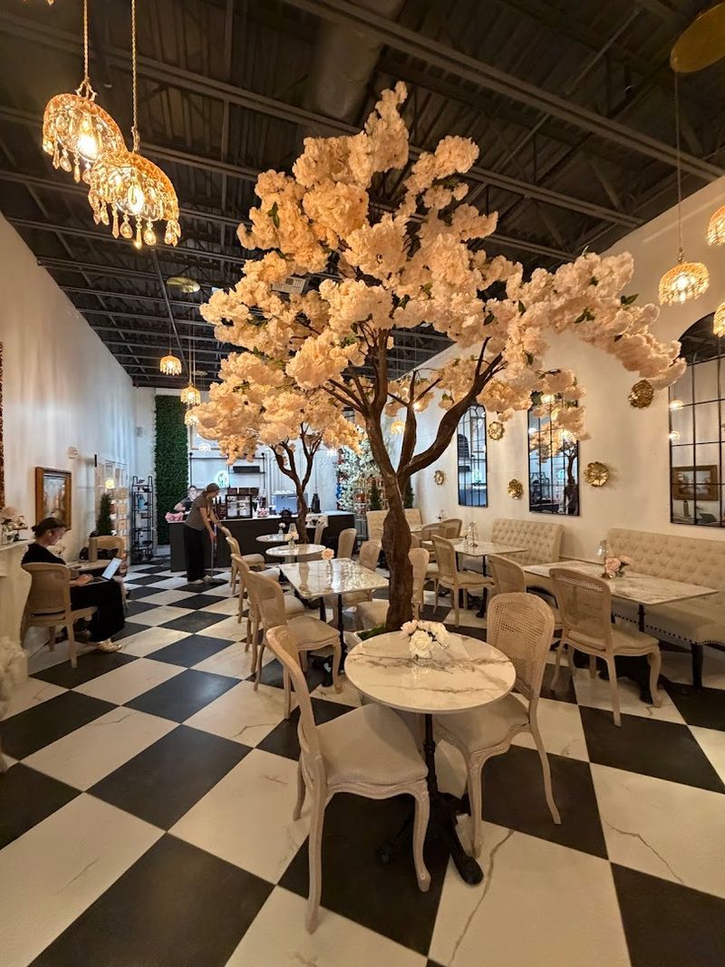 An Interior That Stops You in Your Tracks