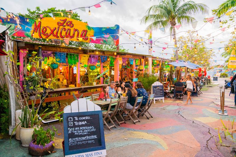 La Mexicana Taco Bar (Wilton Manors)