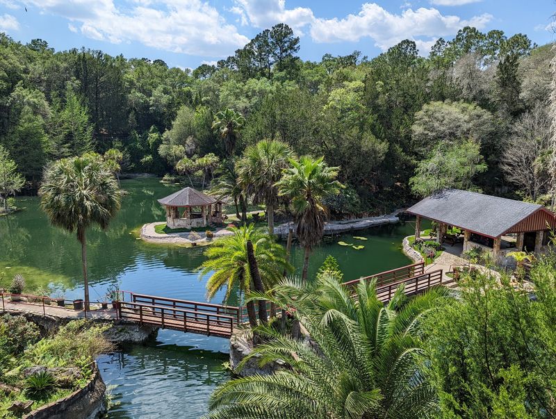 Cedar Lakes Woods and Gardens (Williston)