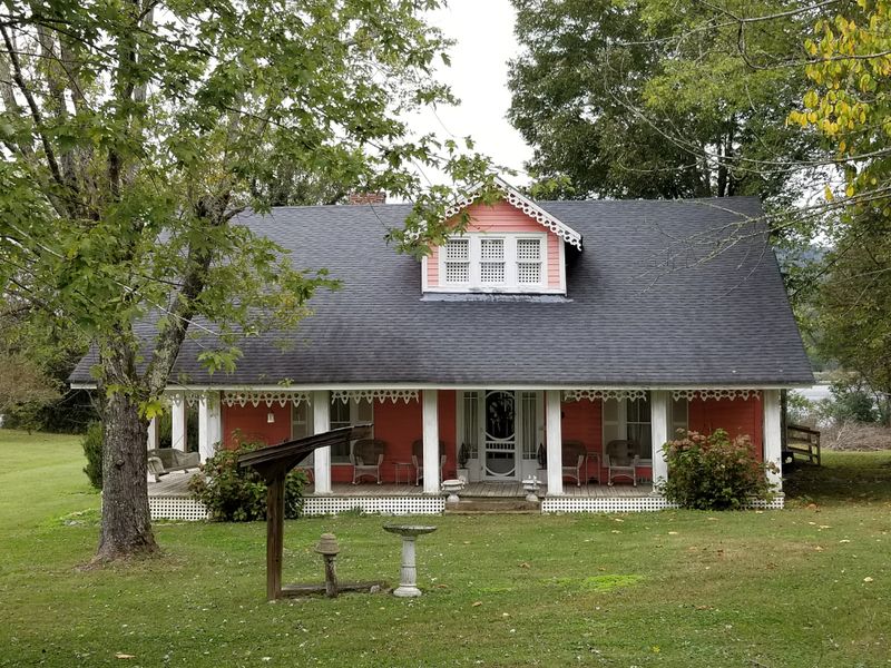 T.B. Sutton Home Tours