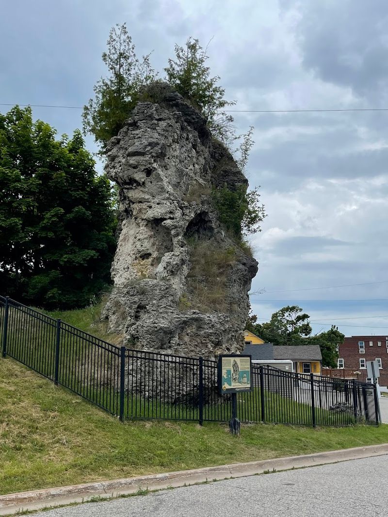 St. Anthony&rsquo;s Rock (St. Ignace)