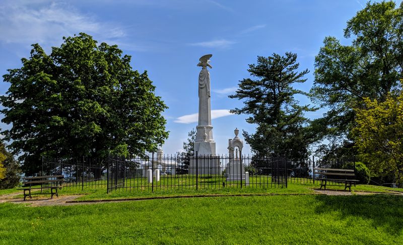 Nathanael Greene Square and Pocket Parks