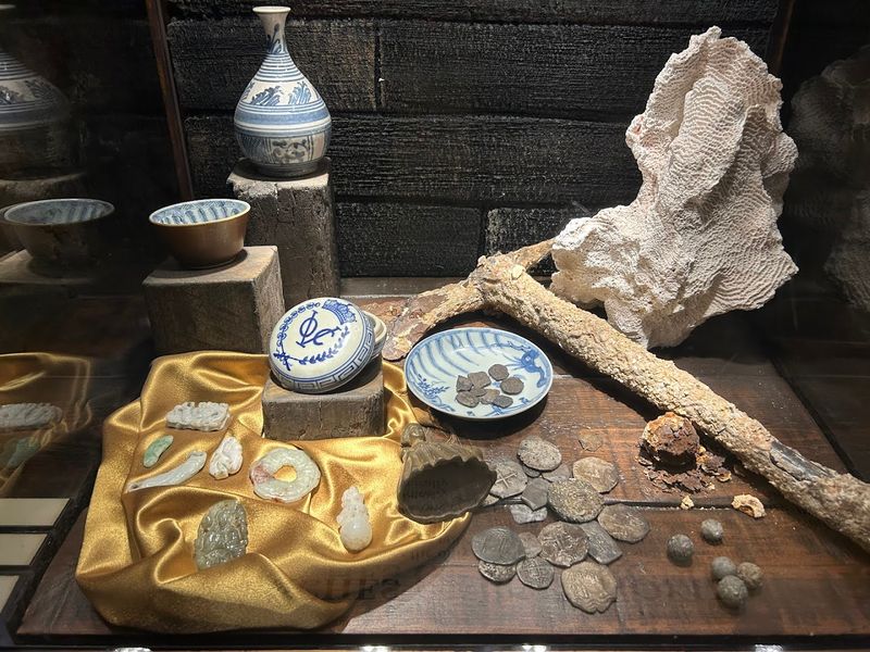 Doubloon Hoard and Coin Clusters