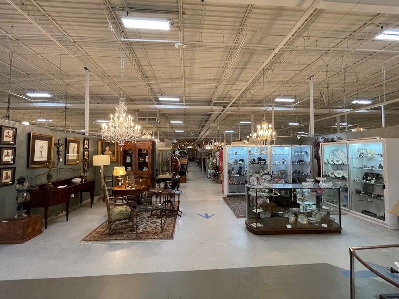 Vintage Jewelry And Sparkle