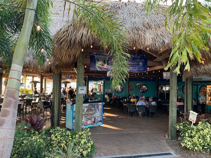 Dockside Waterfront Grill (Venice)
