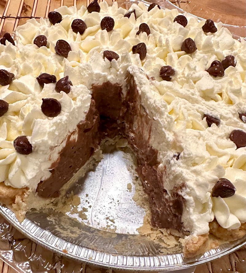 Country Chocolate Pie That Kids Devour