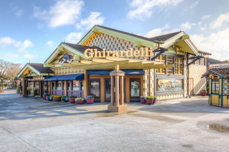 Ghirardelli Soda Fountain & Chocolate Shop (Lake Buena Vista)