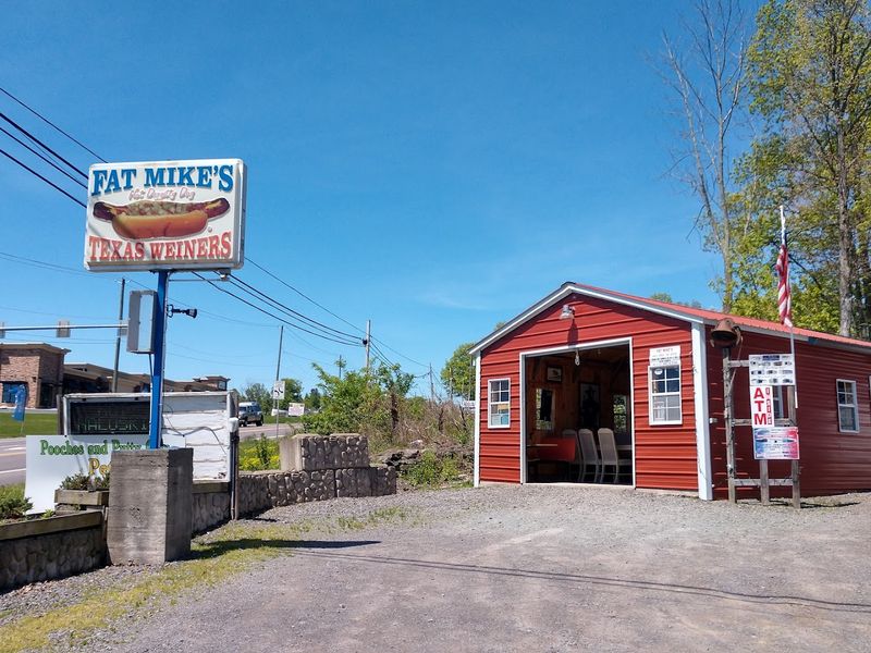 Fat Mike&rsquo;s Texas Weiners (Dallas)