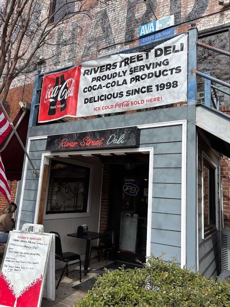 River Street Deli &mdash; Chattanooga