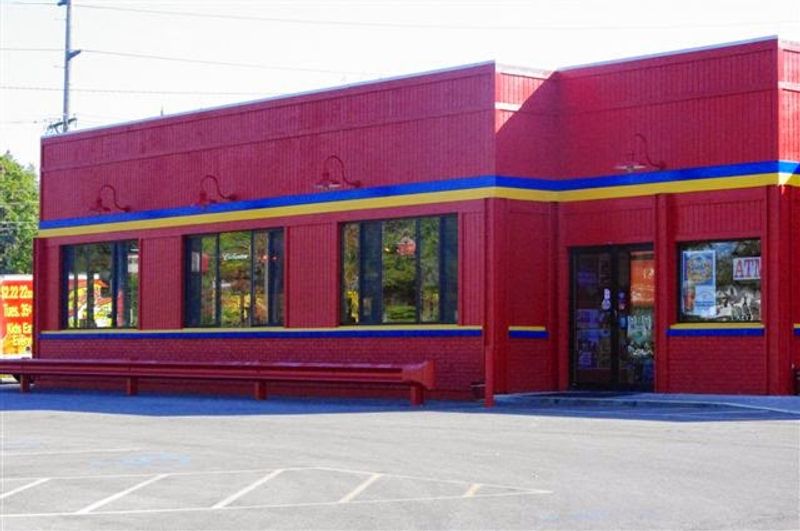 Fricker’s, Sylvania