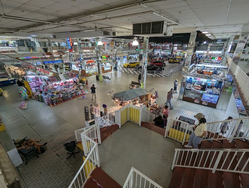Two-Story Indoor Shopping Maze