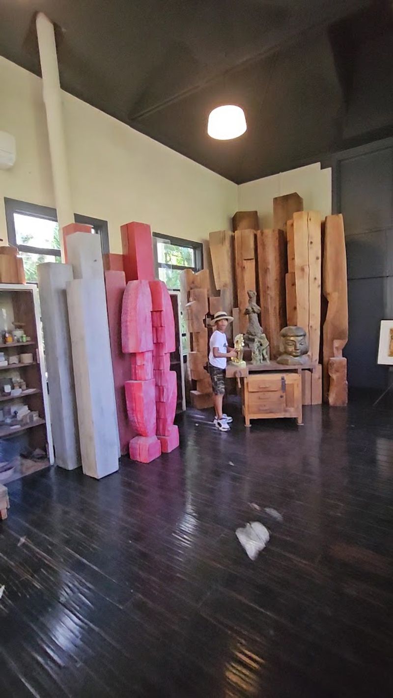 The Historic Norton House Connects Art History to the Present Day