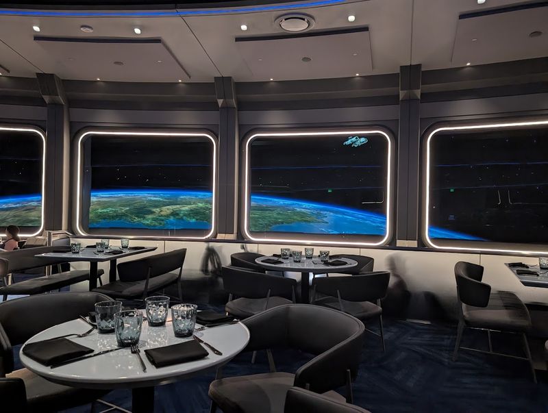 Space 220 Restaurant