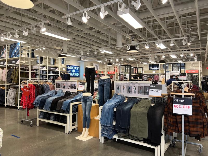 Seasonal Sales and Promotions That Stretch Every Dollar