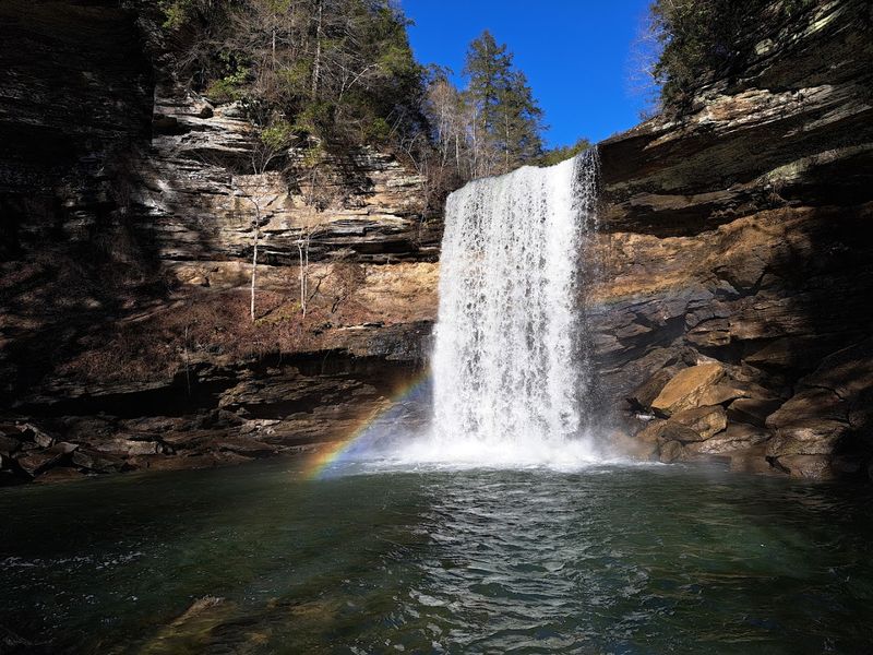 Why This Tennessee Waterfall Keeps Visitors Coming Back
