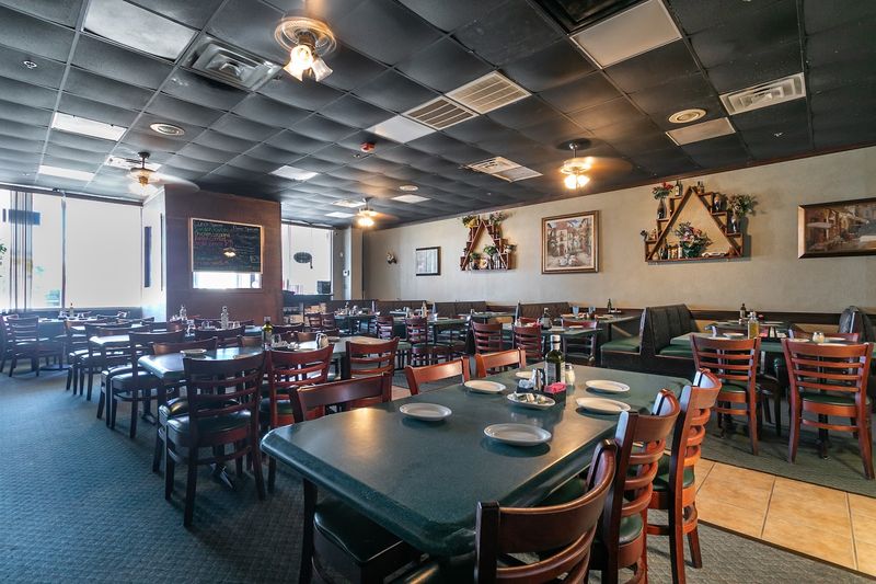 One of Florida’s Most Unusual Restaurants Is Tucked Away Where You’d Never Expect