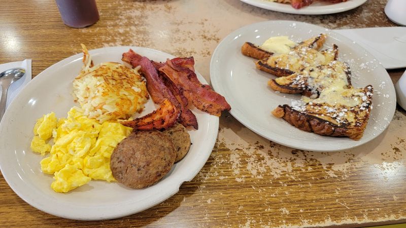 Breakfast Hours Worth Waking Up Early For