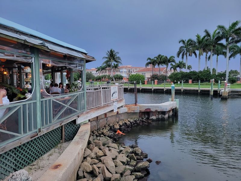 Local Restaurants Serve Real Florida Flavor