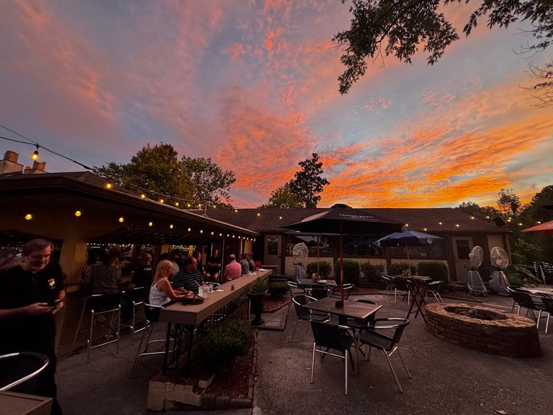 Weekend Bar, Music, and the Dance Floor