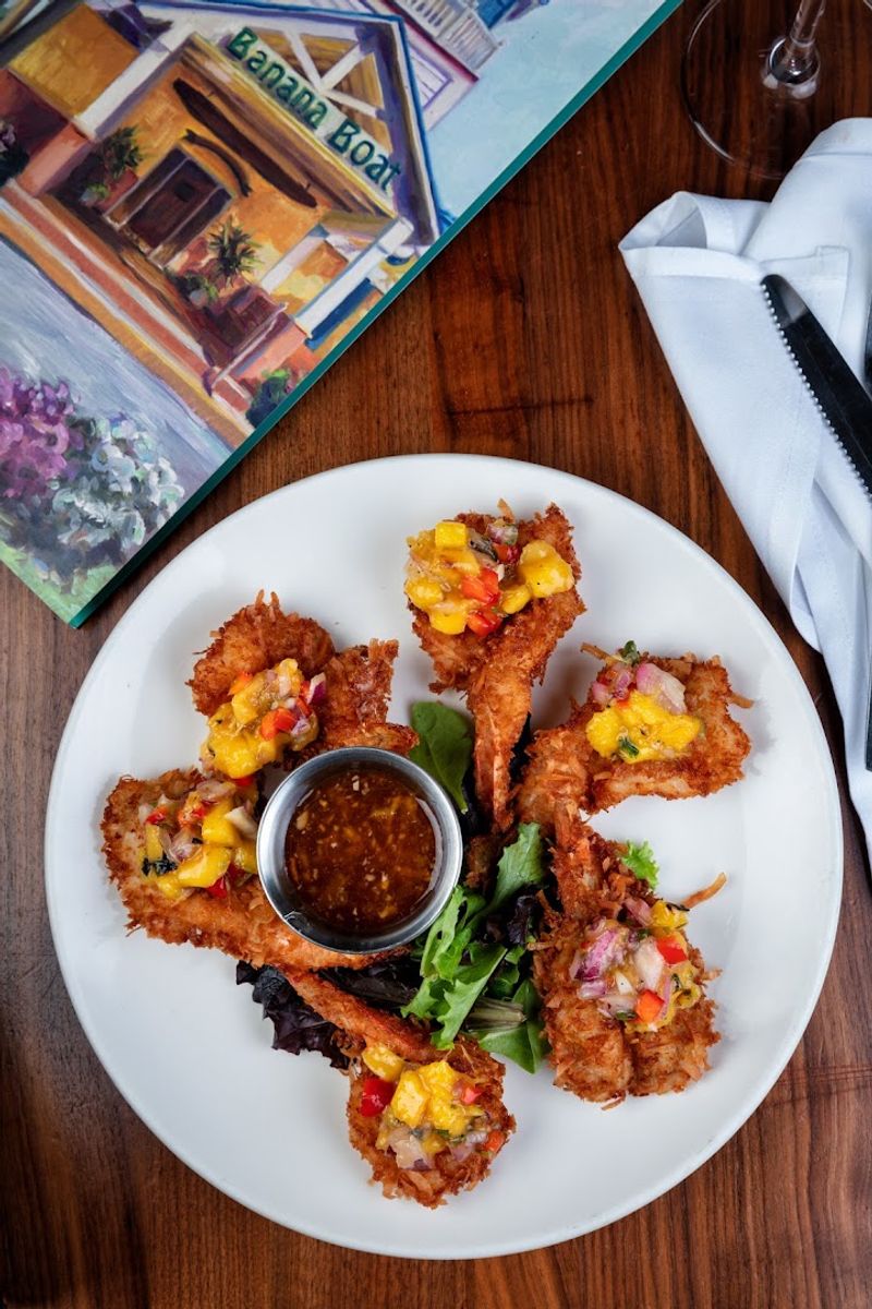 Island-Influenced Seafood That Keeps Crowds Coming