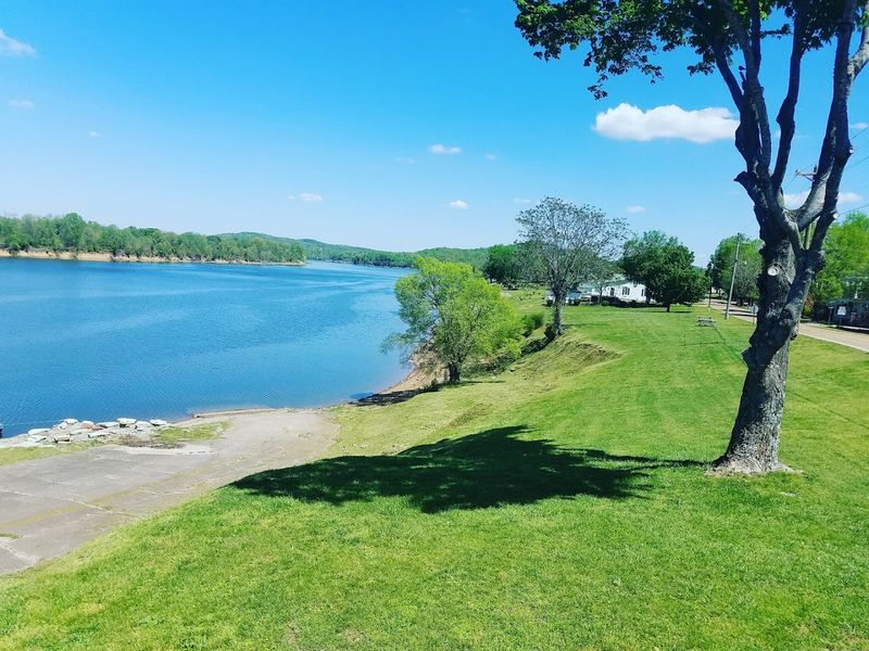 What Makes Clifton, Tennessee Feel So Different From Busier Getaways