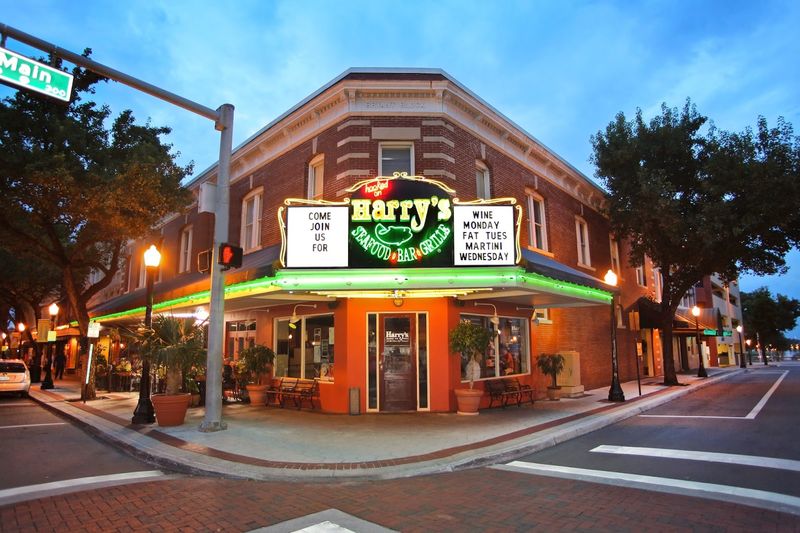 Harry's Seafood Bar & Grille (Lakeland)